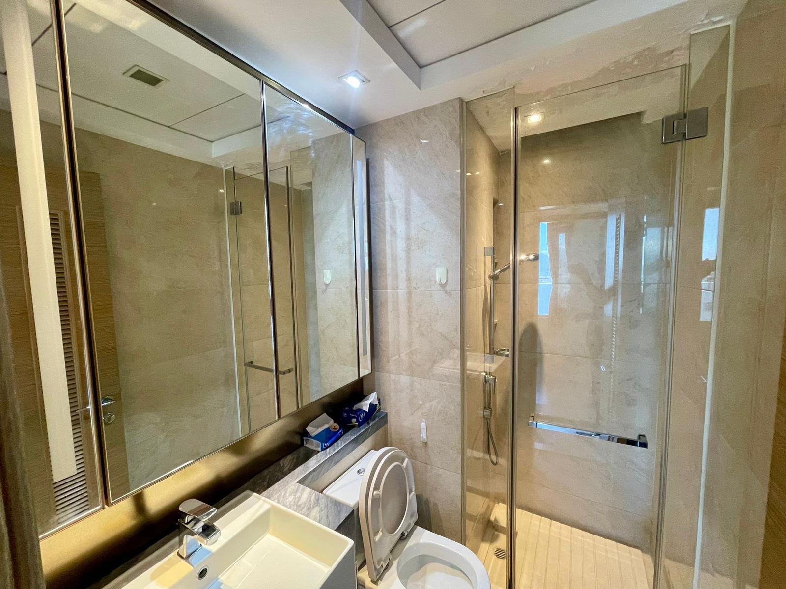 單位浴室以發展商裝修為主,保養不俗。(代理提供)