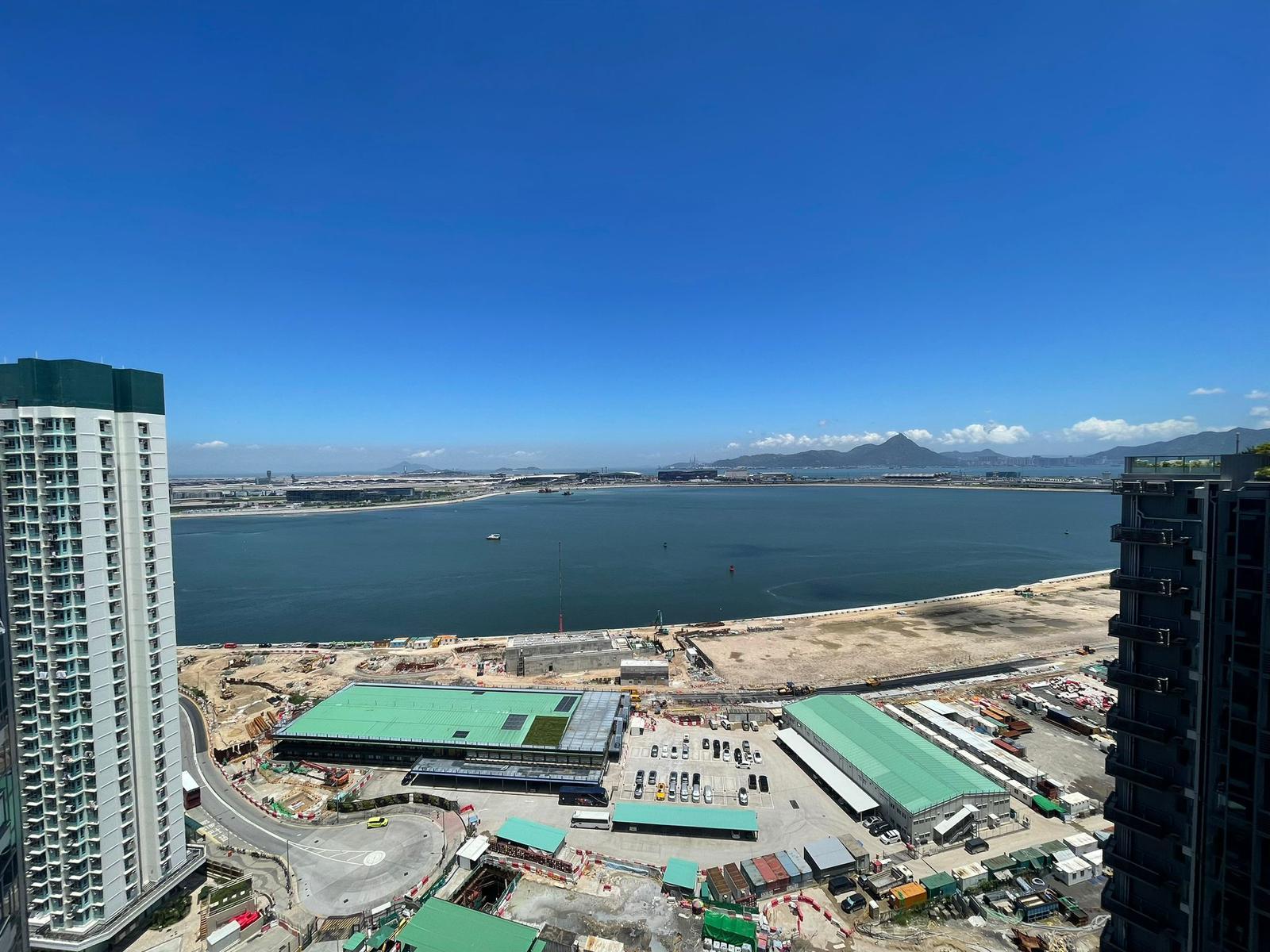 單位享高層機場海景景致,屬屋苑優質戶。(代理提供)