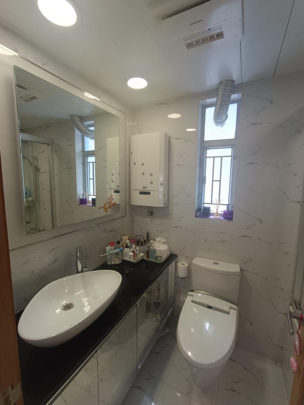 明廁浴室乾淨企理,保養佳。(代理提供)