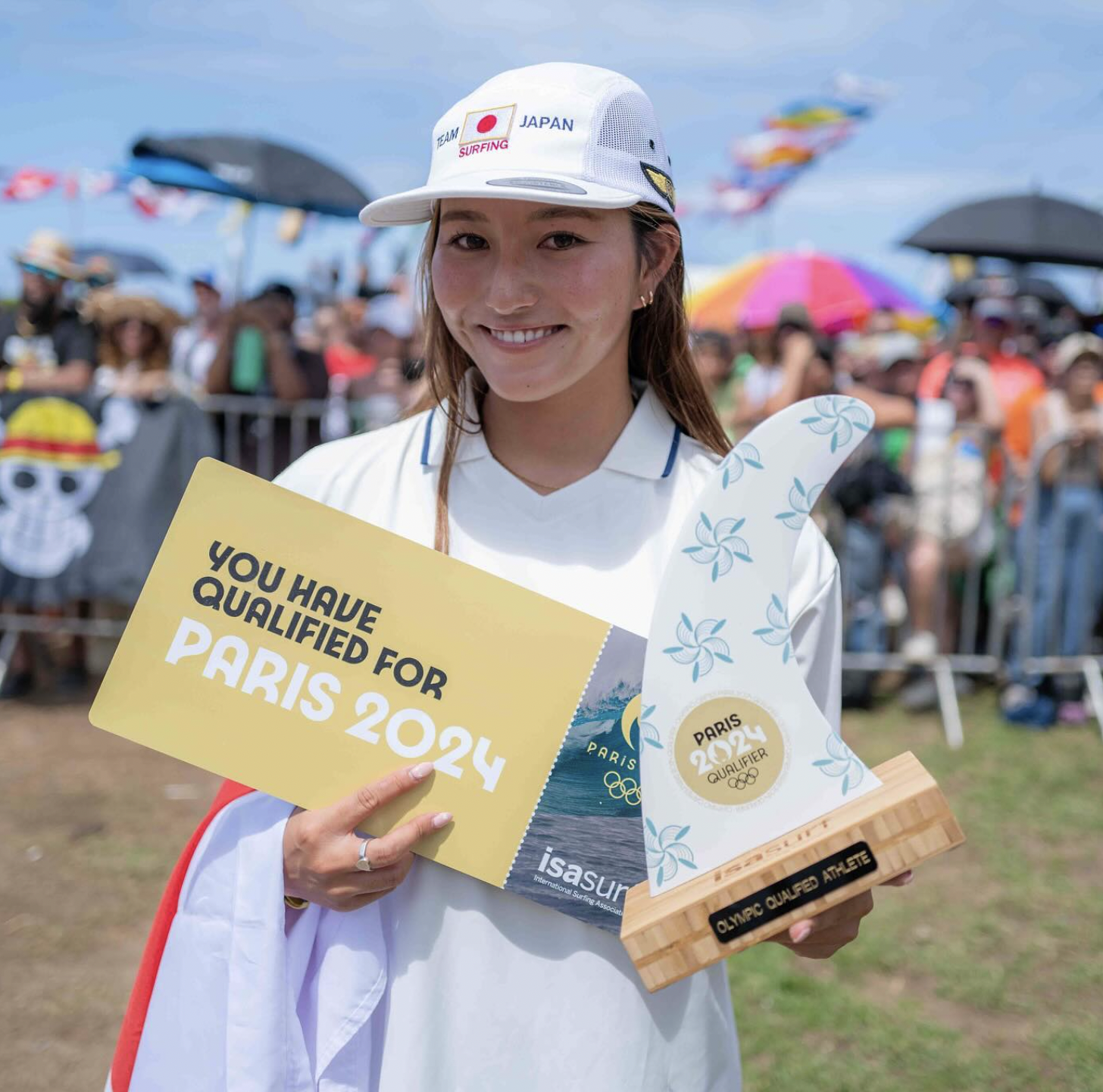 松田詩野在世界衝浪運動會中奪得亞洲最高排名,成功拿下巴黎奧運入場券。(IG)