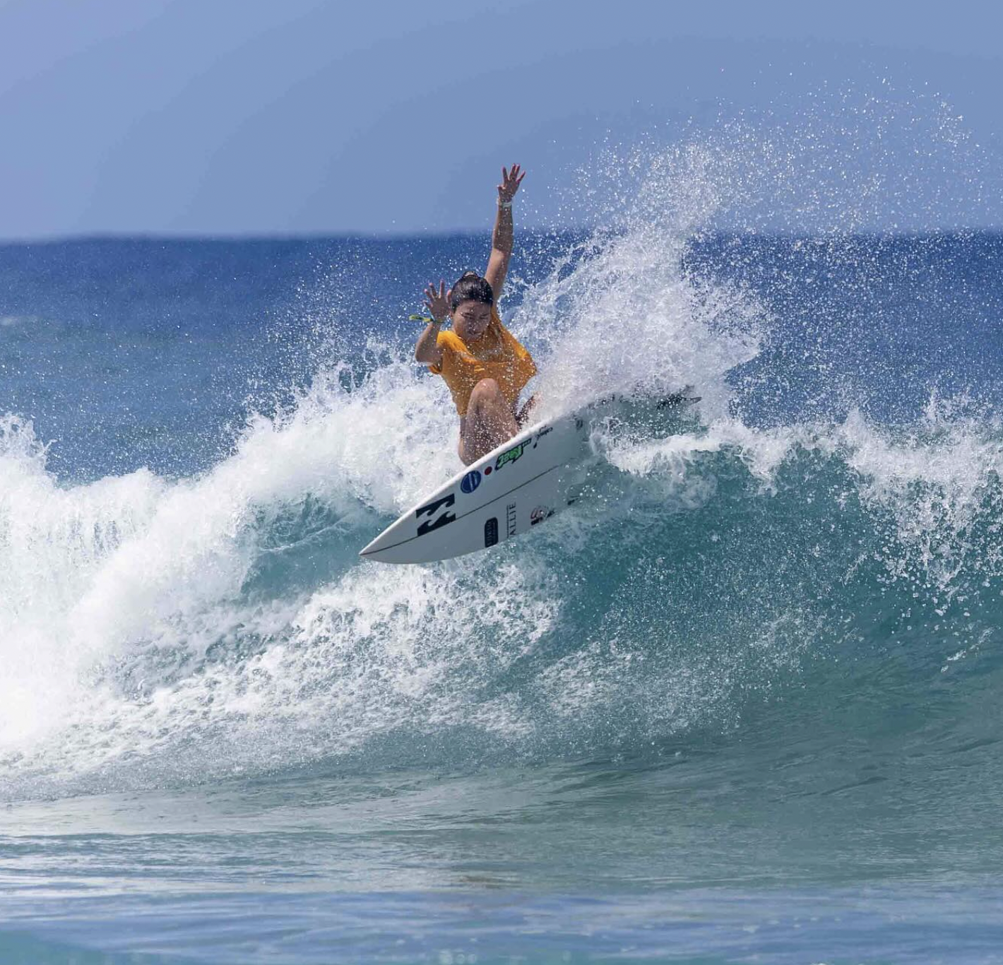 松田詩野在世界衝浪運動會中奪得亞洲最高排名,成功拿下巴黎奧運入場券。(IG)