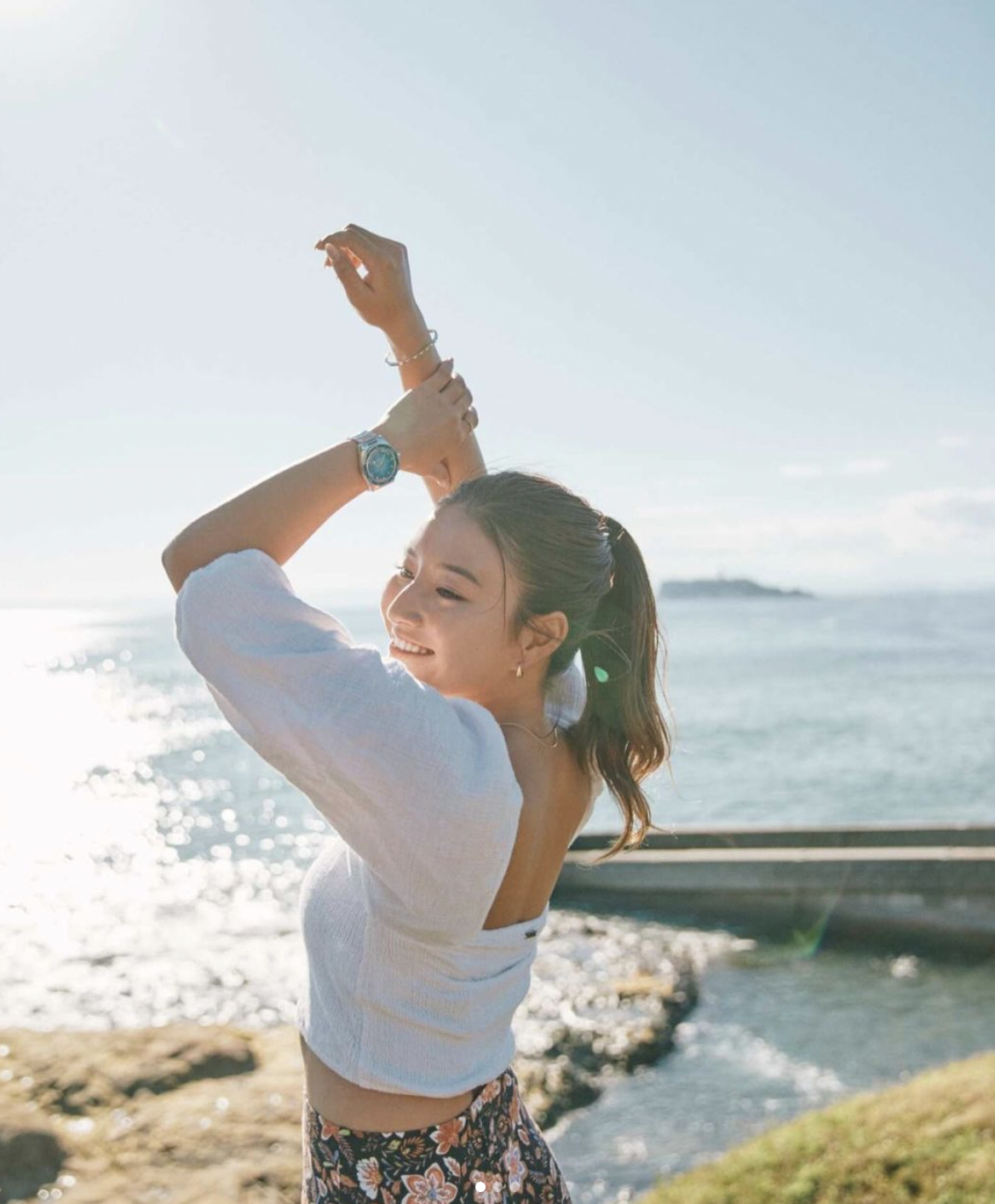 松田詩野因健康甜美的形象成為時尚寵兒。(IG)