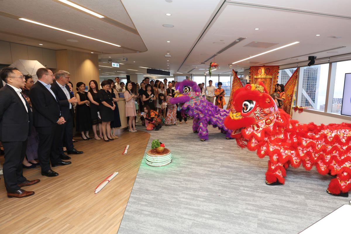 花旗香港金融市場部搬新Office福利勁多,「人體工學辦公椅」等人人有份。