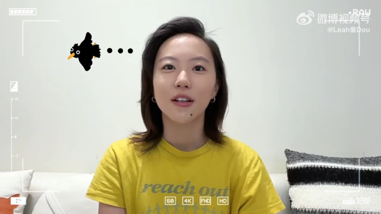 竇靖童拍下影片宣傳,影片開首見到她一度發呆,之後又因為不同狀況而NG,名符其實是「狀況外」。