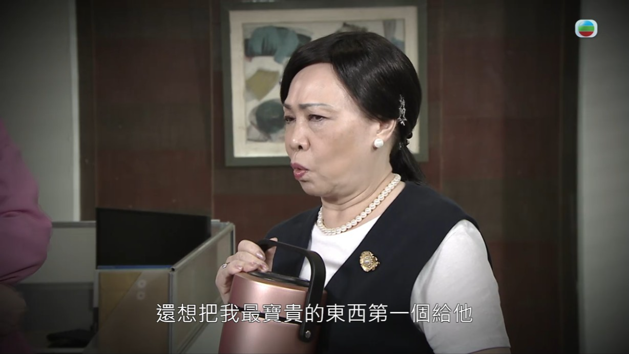 大龍生也是群姐的獵物之一。