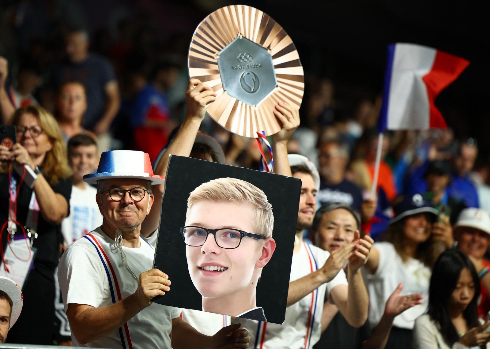 「眼鏡小子」李布隆輕取巴西球手卡達蘭奴而摘銅。