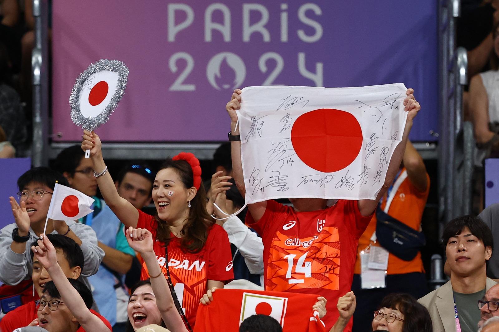 日本男排在大好形勢下反敗予意大利。