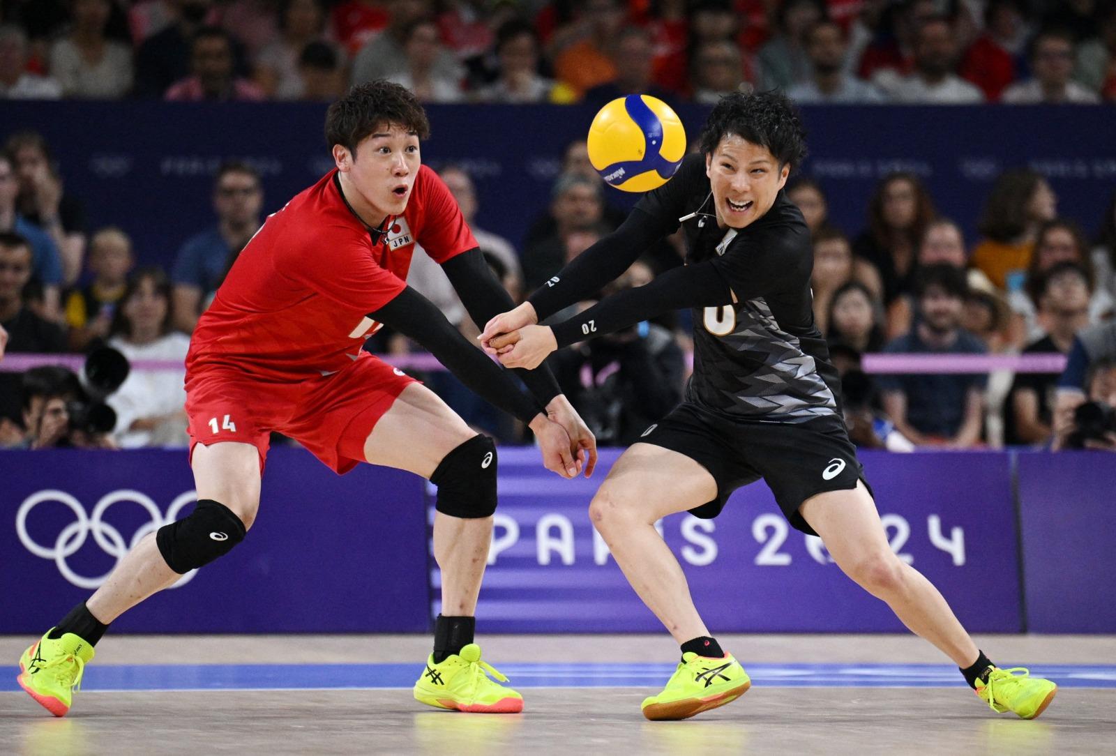 日本男排在大好形勢下反敗予意大利。