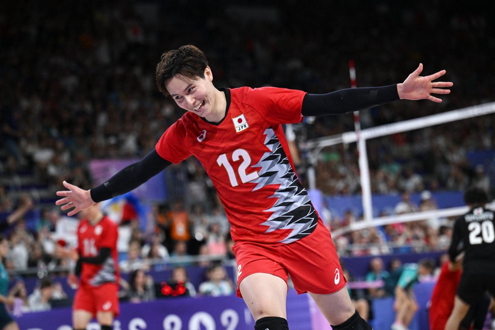 日本男排在大好形勢下反敗予意大利。