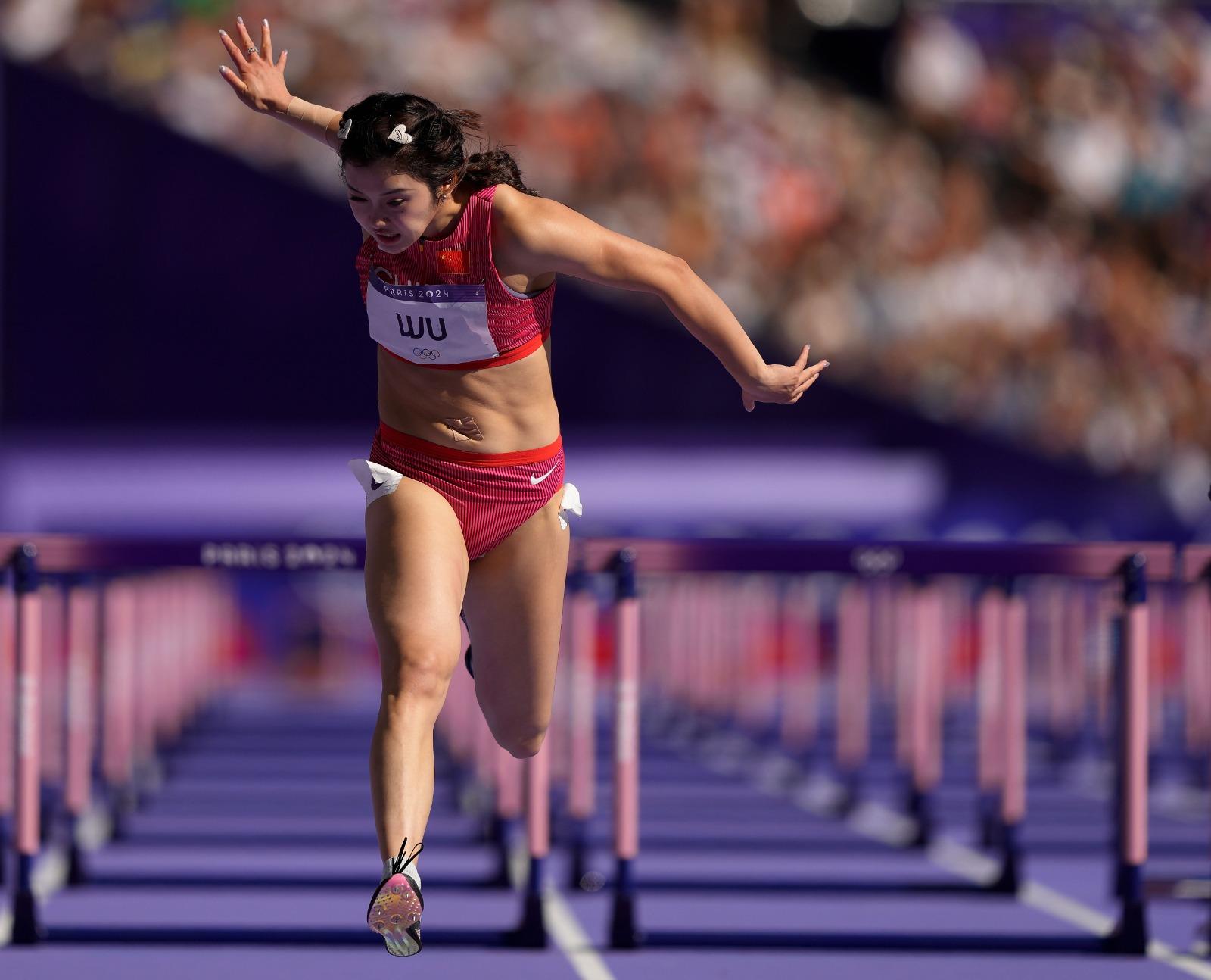 巴黎奧運|吳艷妮周四有機會在復活賽晉級。(新華社)