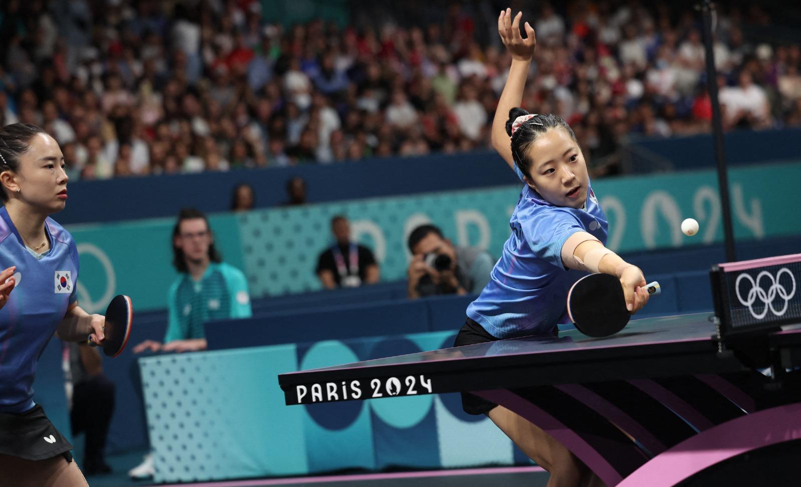 中國以直落三場擊敗南韓,晉身決賽。