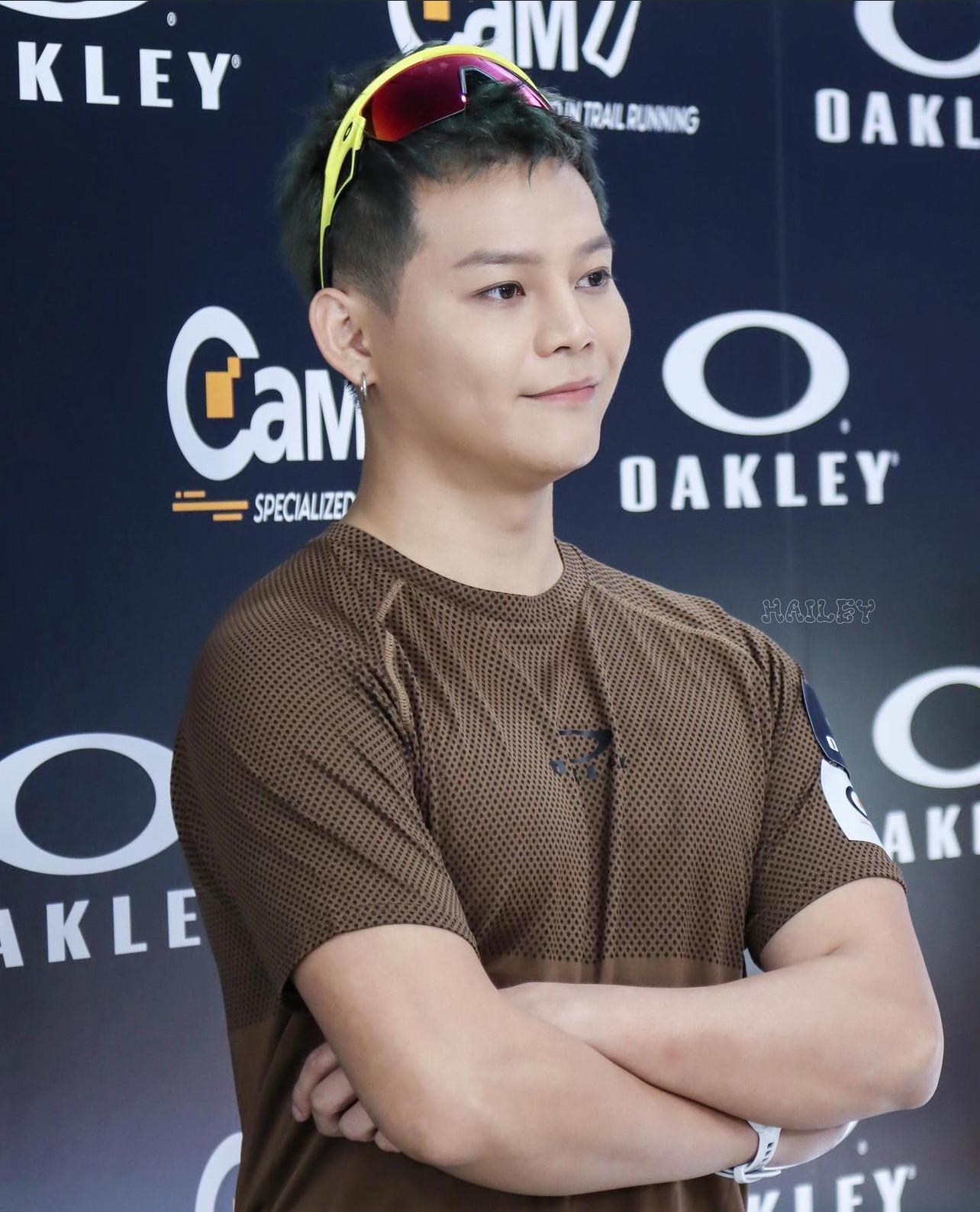 保錡曾在公開活動表明欣賞菊梓喬,大讚Hana好靚、高貴、可愛、有型、有才華。