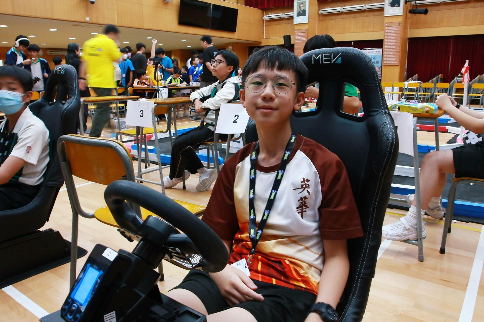 英華書院成功再次奪得全場總冠軍。