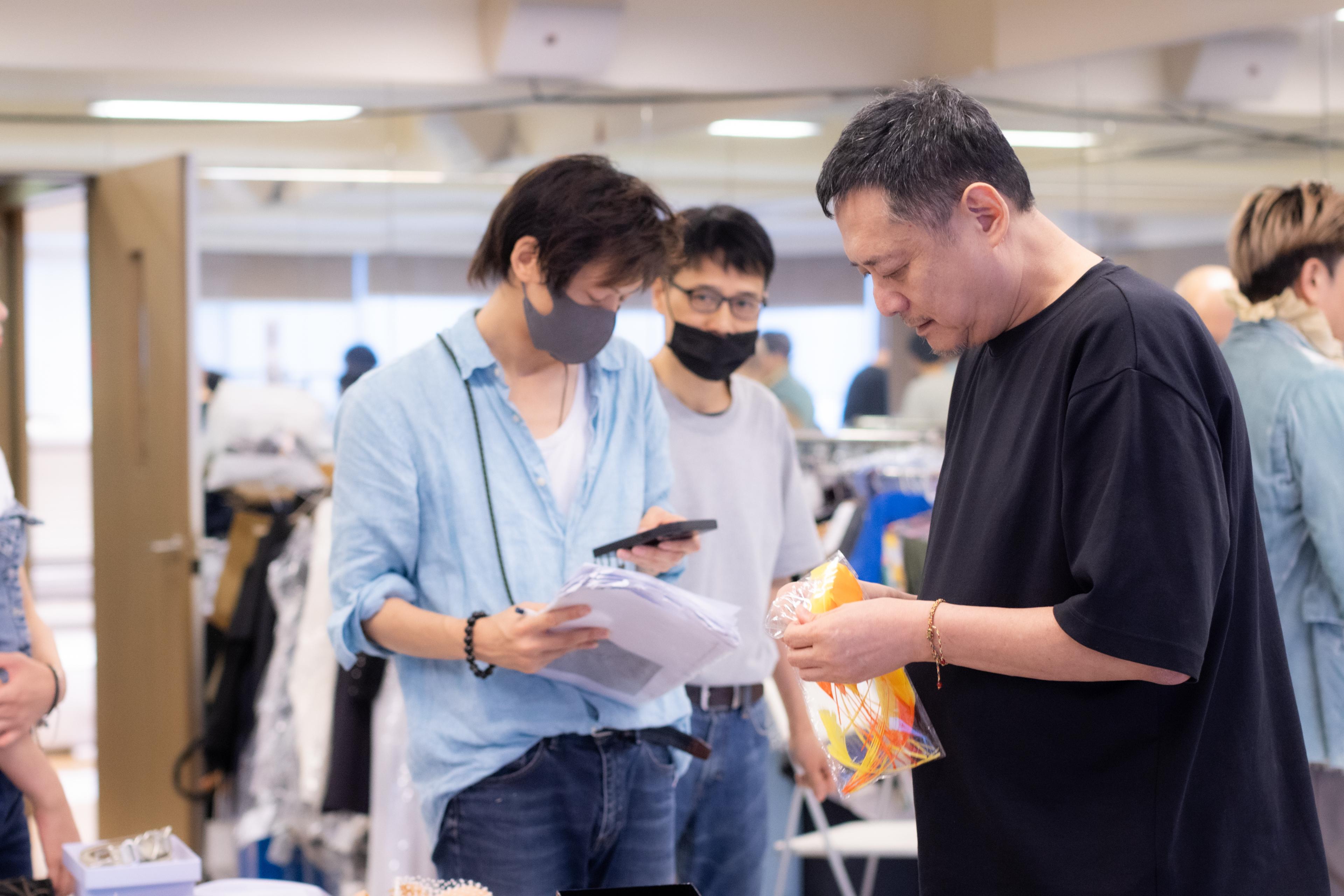 美術大師張叔平為城城打造舞衣。