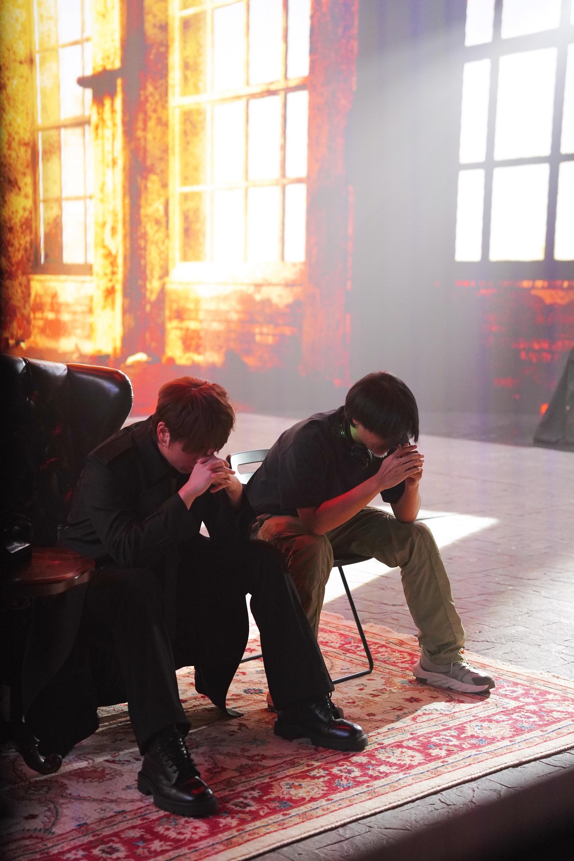 姜濤新歌《Every Single Time》MV獲馮德倫執導,兩人非常合拍。