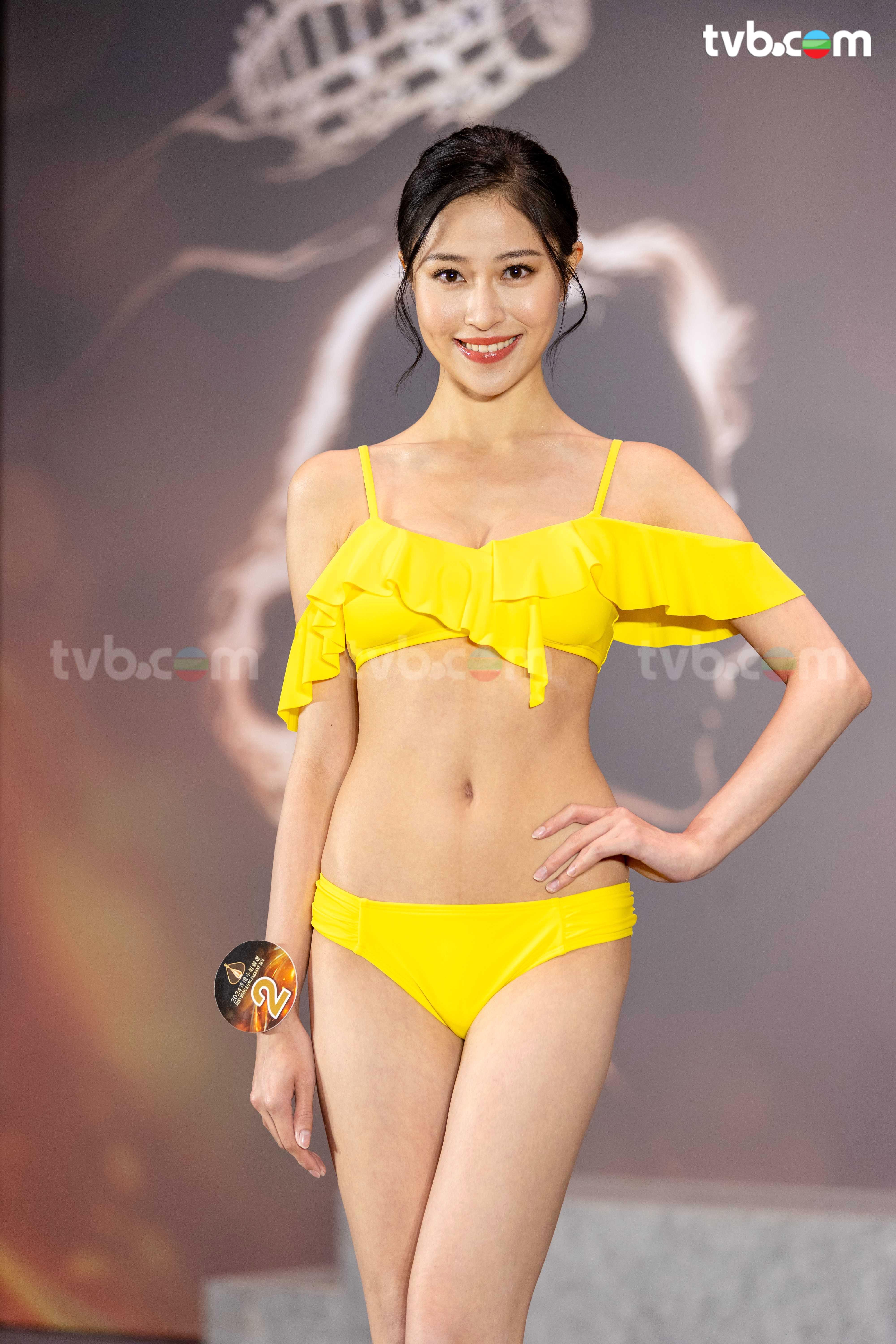 2號倪樂琳Ellyn,身高167.5cm,體重48kg,三圍是33,22.5,33。