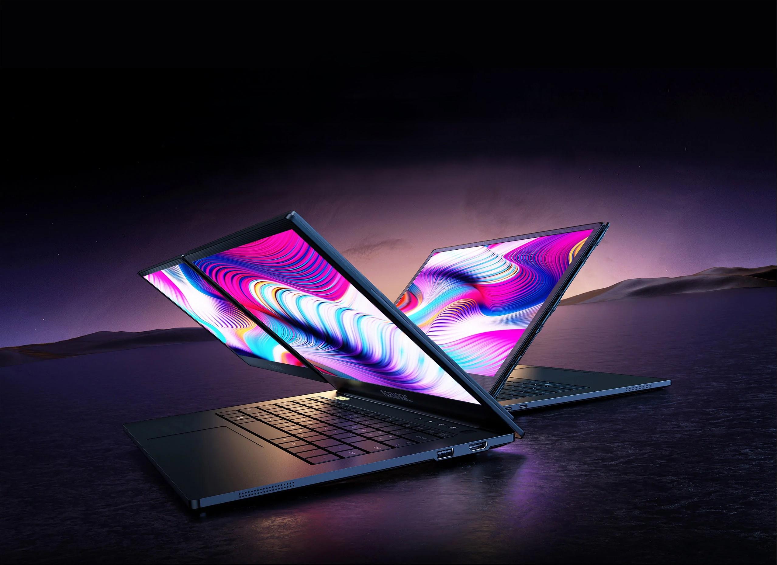 Acemagic X1的雙14吋1080p顯示器可以水平及反向折疊。