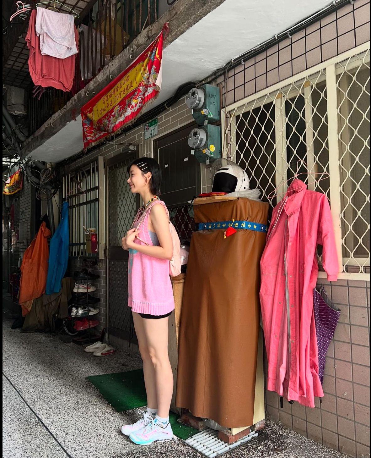 袁澧林完成台灣的拍攝工作後,繼續以男仔頭髮型示人。