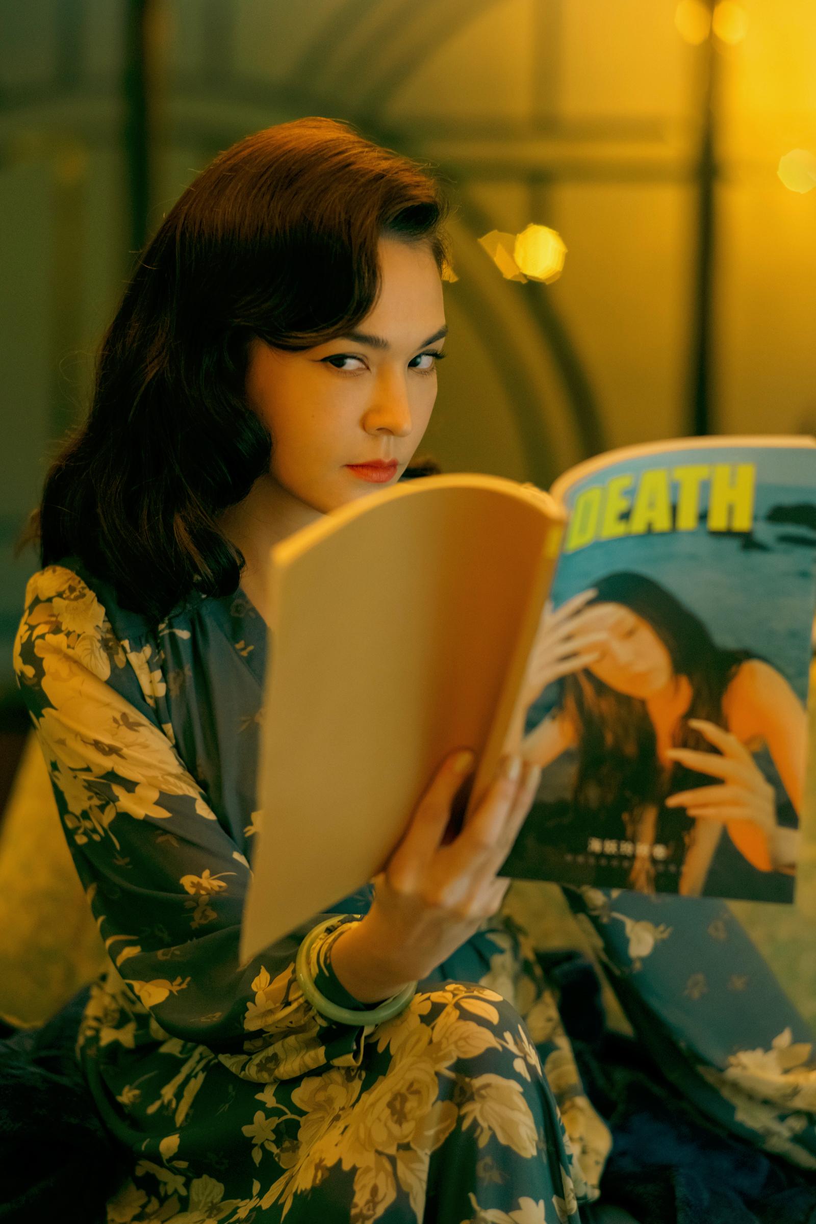 張榕容飾演過氣鬼后「凱薩琳」。