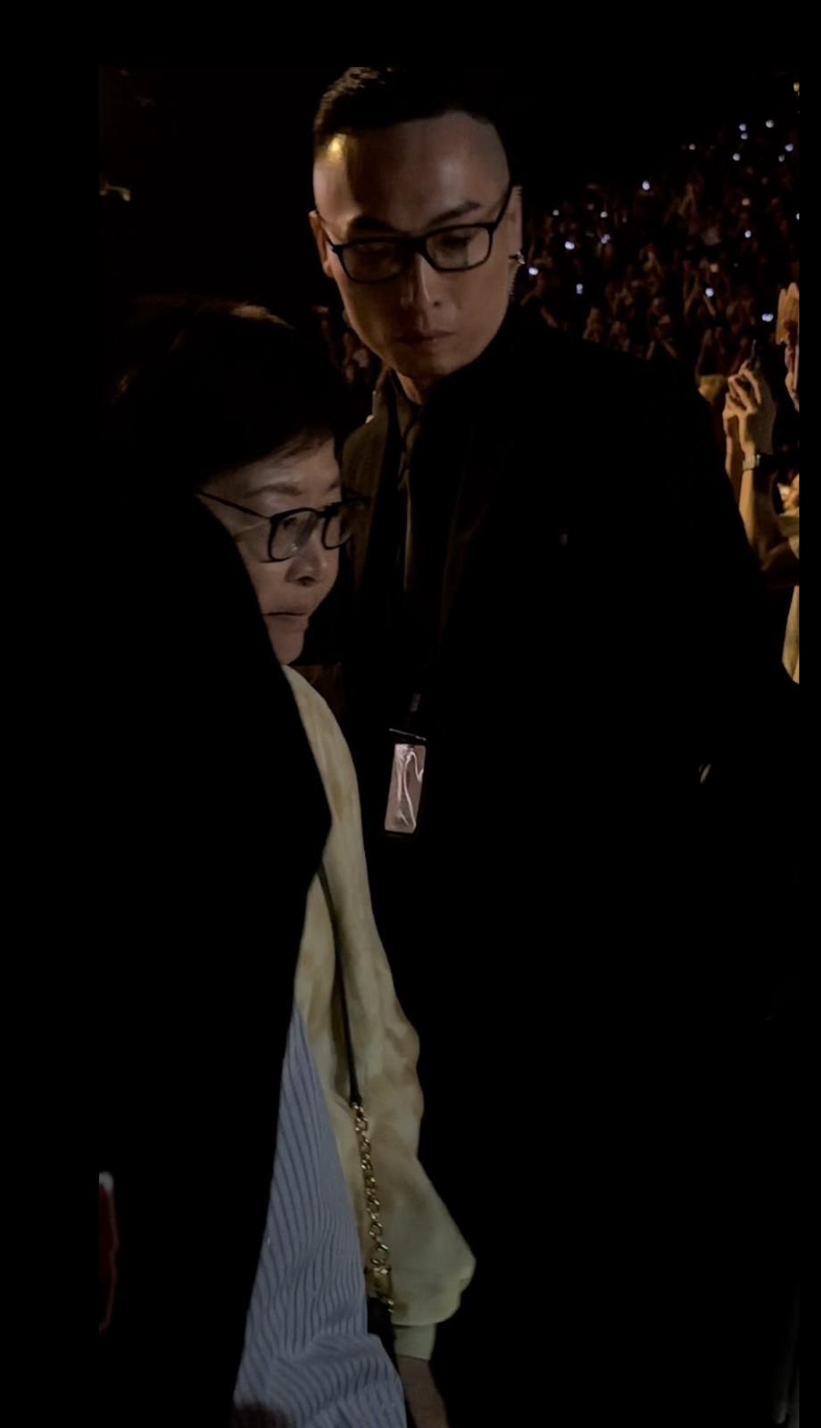 有網民發現林鄭睇騷。