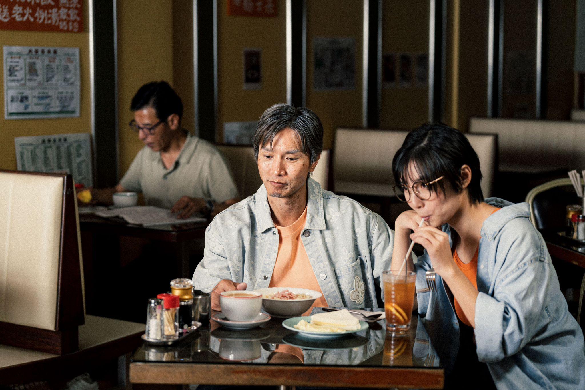 Jason經過特技化妝化身成為年老的「陳伯」。