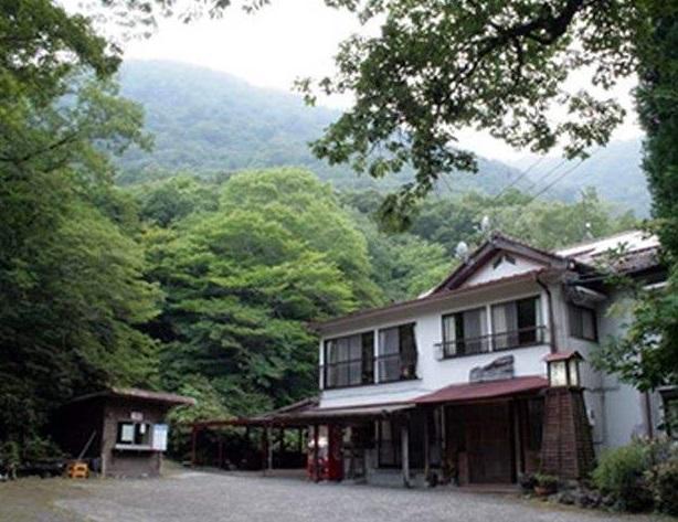 涉事的「黑嶽莊」旅館。(互聯網)