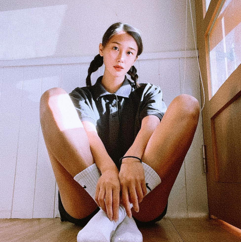 中華台北隊田徑跨欄項目選手張博雅,在巴黎奧運女子100米預賽中跑出11秒88的成績,雖然未能晉級決賽,但這一成績創下了中華台北隊28年來的最佳奧運紀錄。張博雅因此被網友封為「全台最難追女孩」。