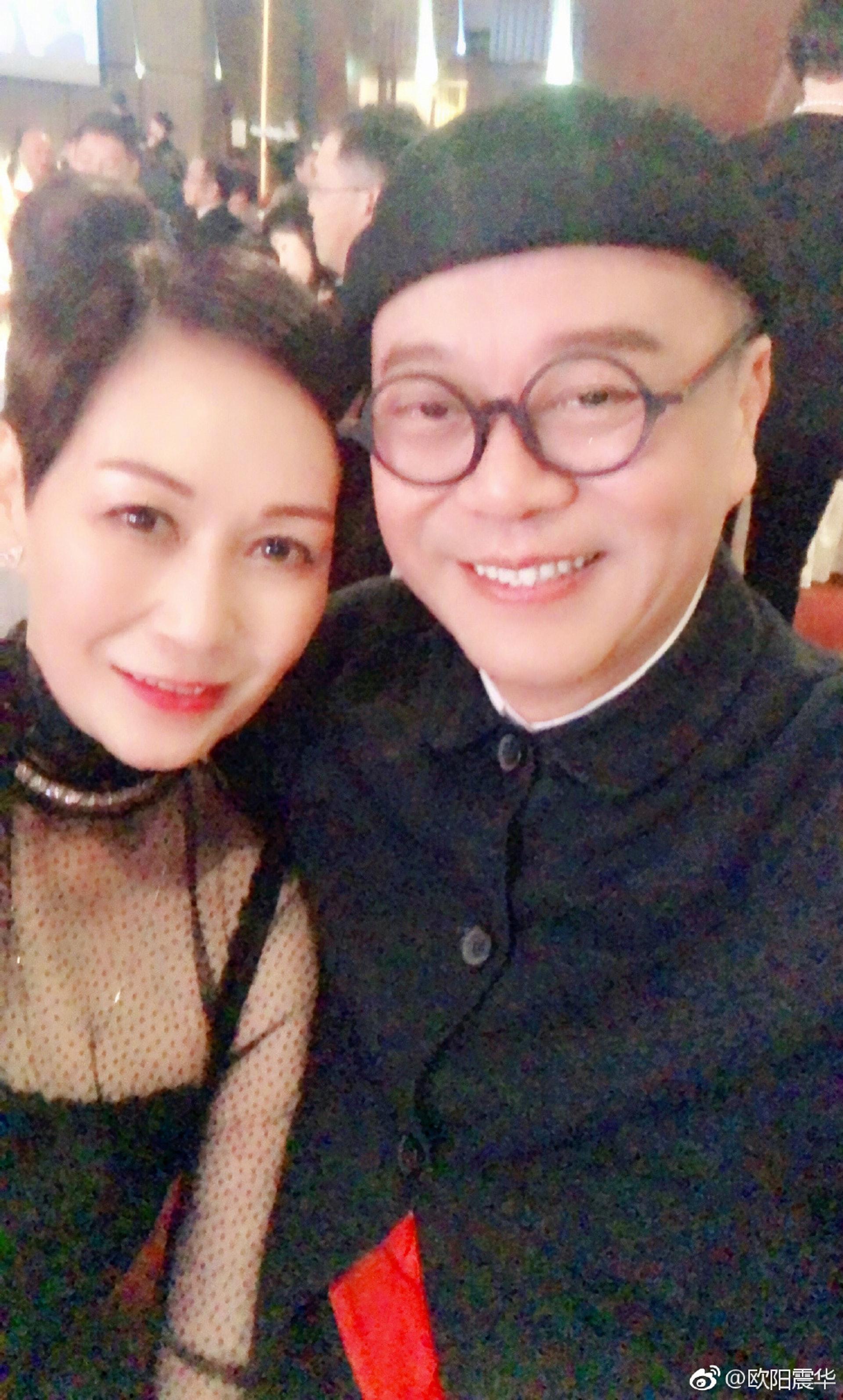 歐陽震華與妻子傅潔嫻非常恩愛,不時放閃。