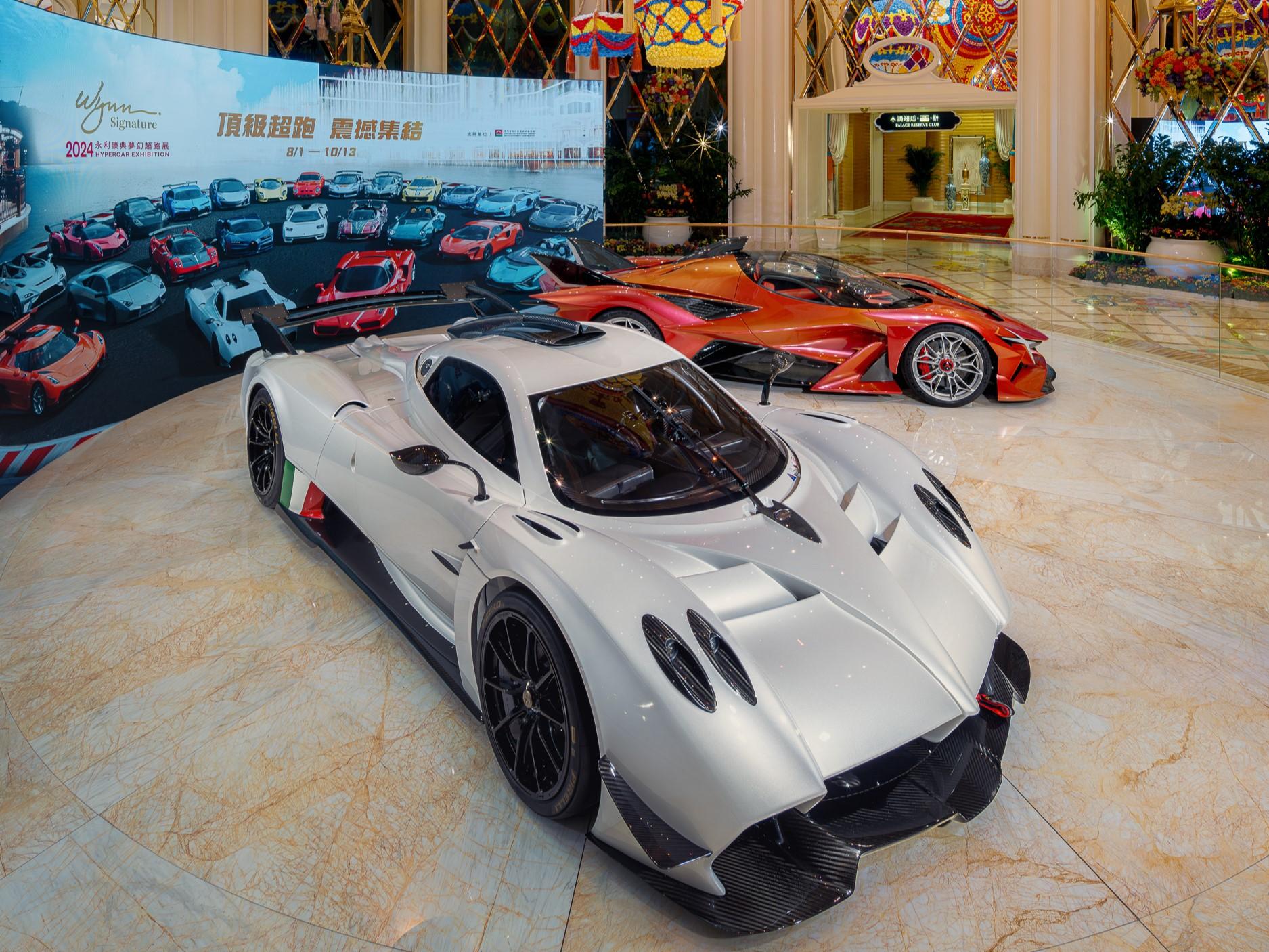 Pagani Huayra R價值680萬美元,全球只有30部。