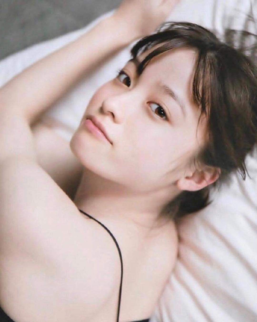 橋本環奈工作一個接一個,盡顯其人氣。