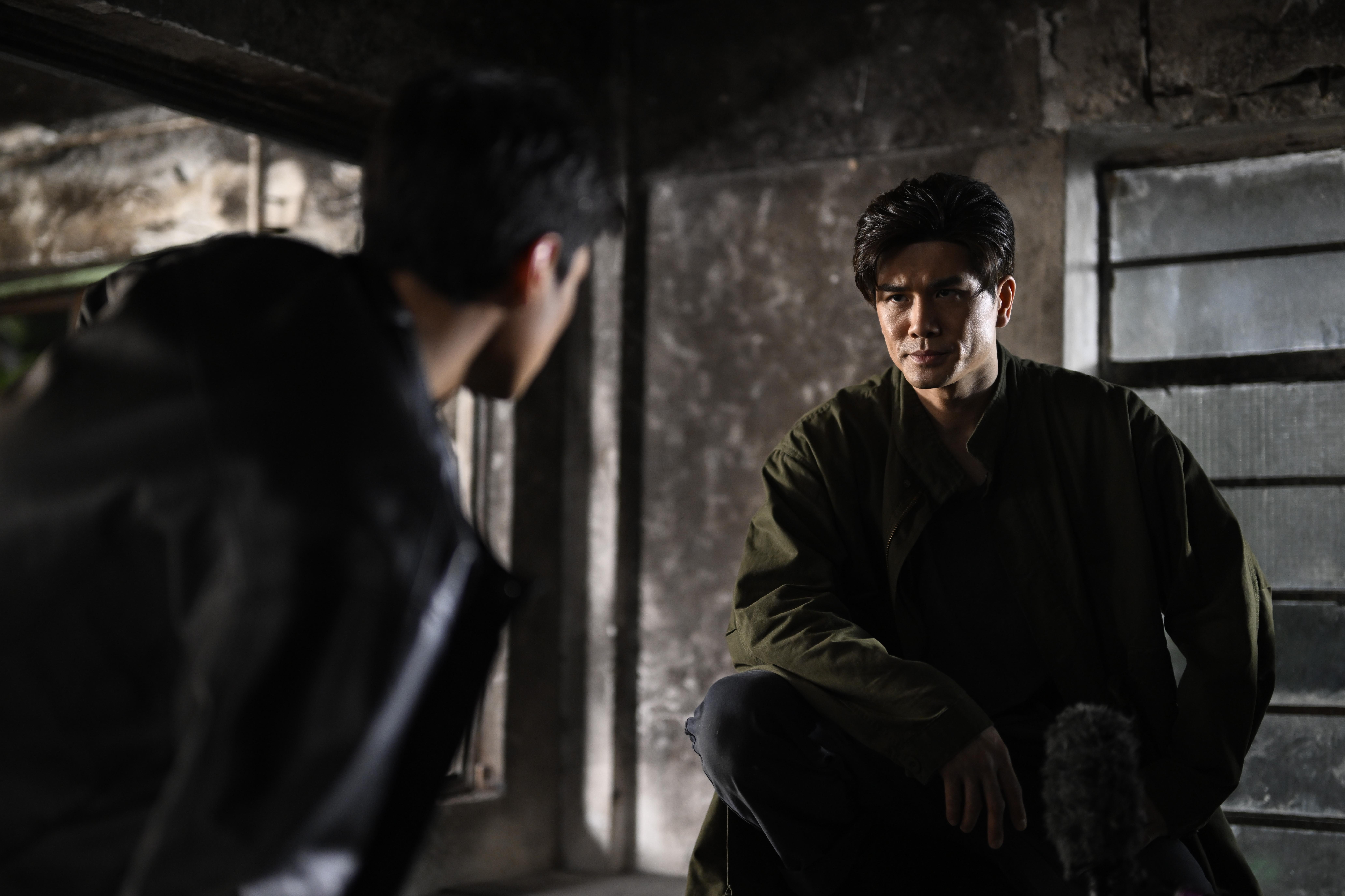 劉俊謙在《武替道》有場被伍允龍踢到飛身彈起的動作戲,戲裡戲外都被撻多次。