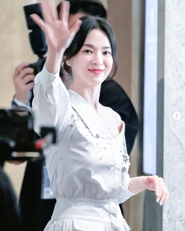 喬妹台灣行非常親民,不斷向媒體及fans揮手。