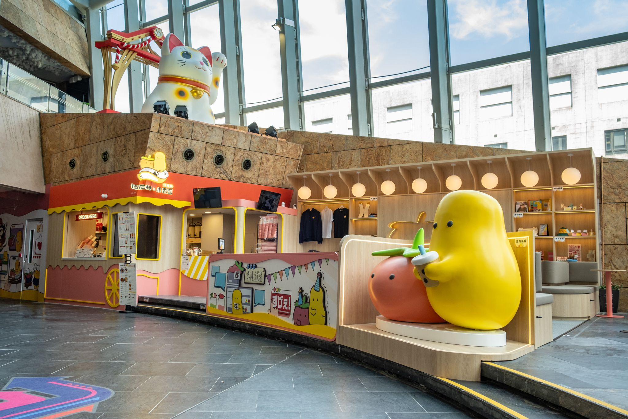 「倆仨杯 X 小薯茄 主題店」於今日開業!