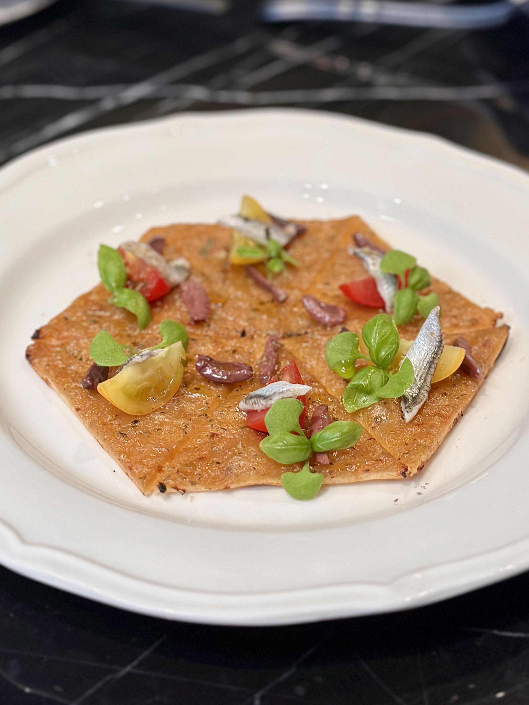 小鯷魚焦糖洋蔥餡餅