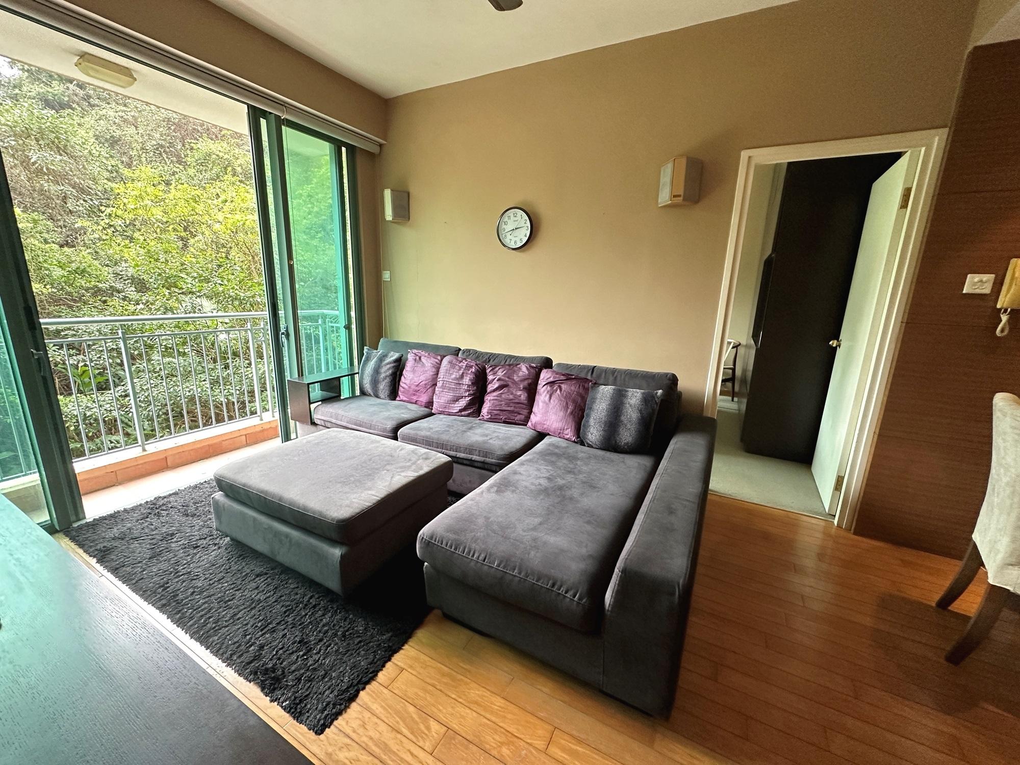 大廳開則闊大,外接露台,環境清幽。