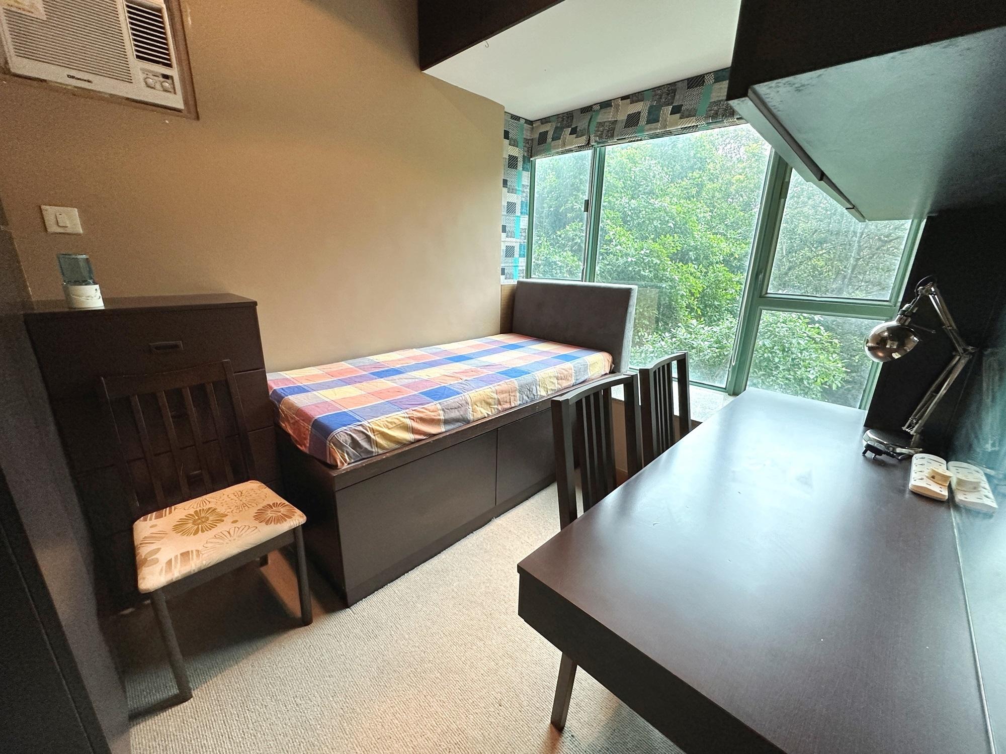 每間睡房面積均闊落,間隔見使易用。