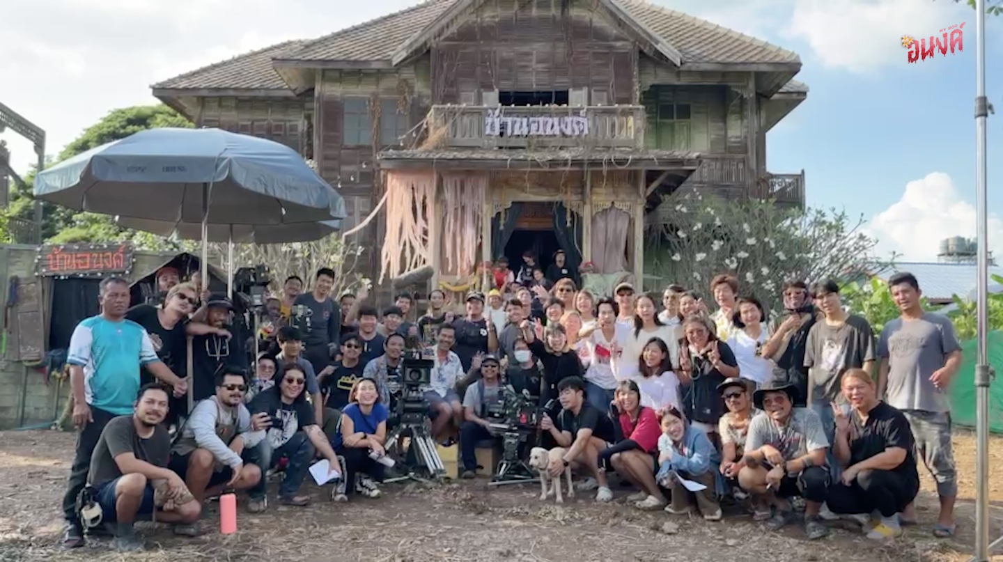 《撞鬼遇到愛》到近150年歷史的古蹟老宅「Ban Khun Phitak Borihan」取景拍攝。