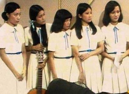 高妙思、程可為、趙雅芝曾合演校園青春劇《乘風破浪》。