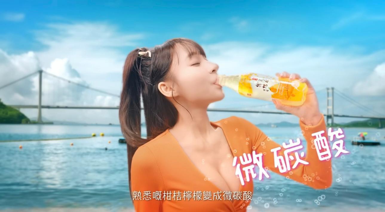 林襄最近為道地百果園拍攝飲品廣告。