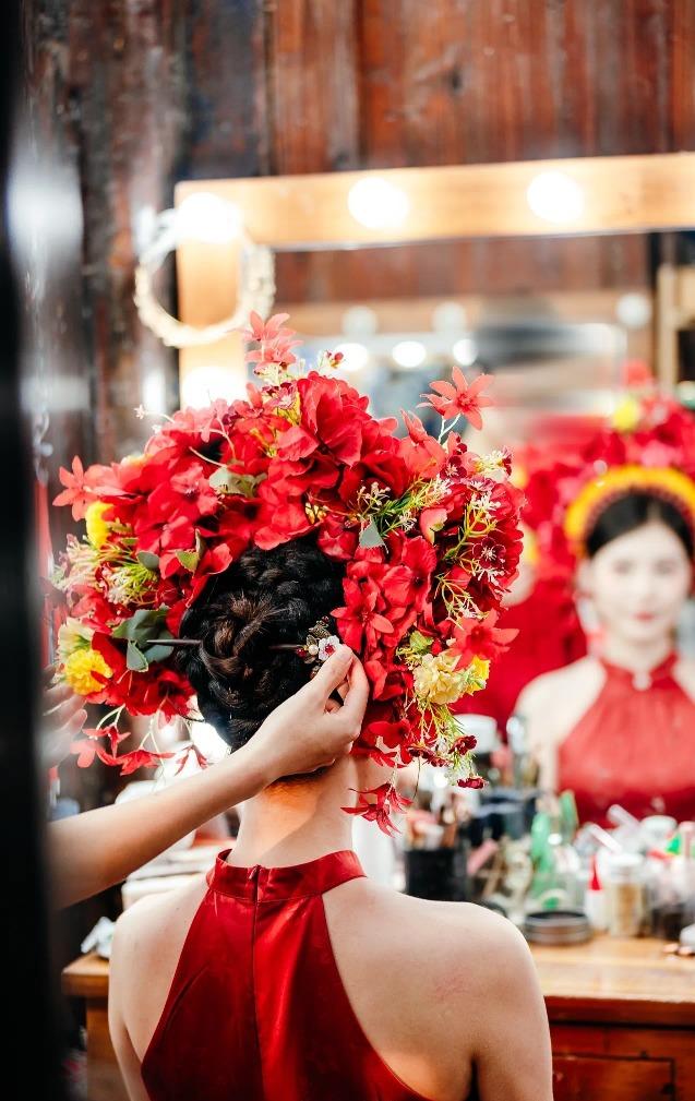 簪花圈近年成為網紅打卡精品之一,非常受女士受歡迎。(圖片說明:ShenzhenLOOK)