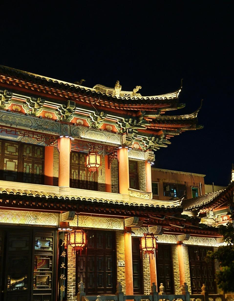 到深圳萬景樓欣賞城樓,宜仔細觀看建築物細節,會有更多驚喜。(圖片說明:四葉@小紅書)