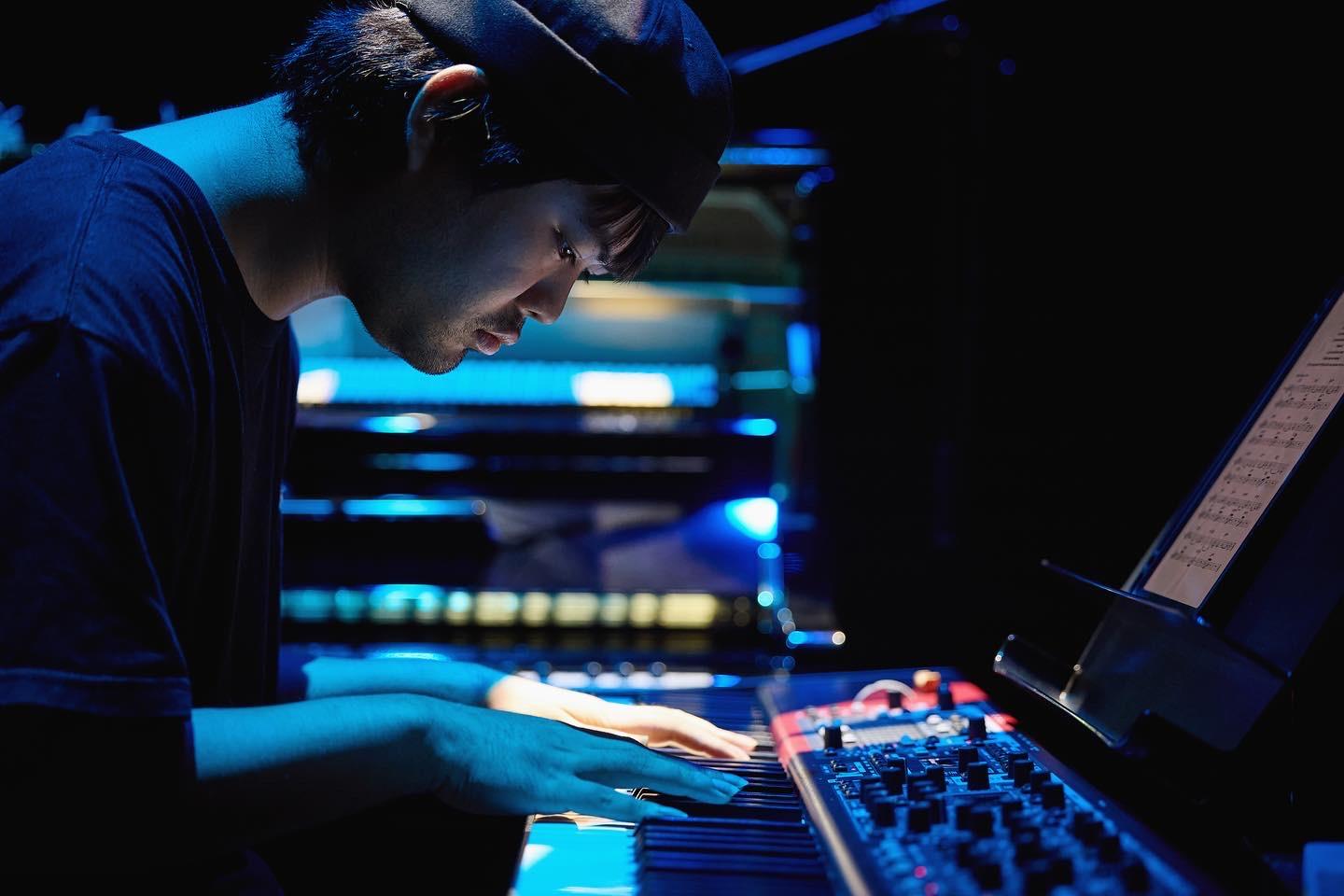 爵士音樂人李梓禾(Bowen) 將會演奏懷舊爵士樂。