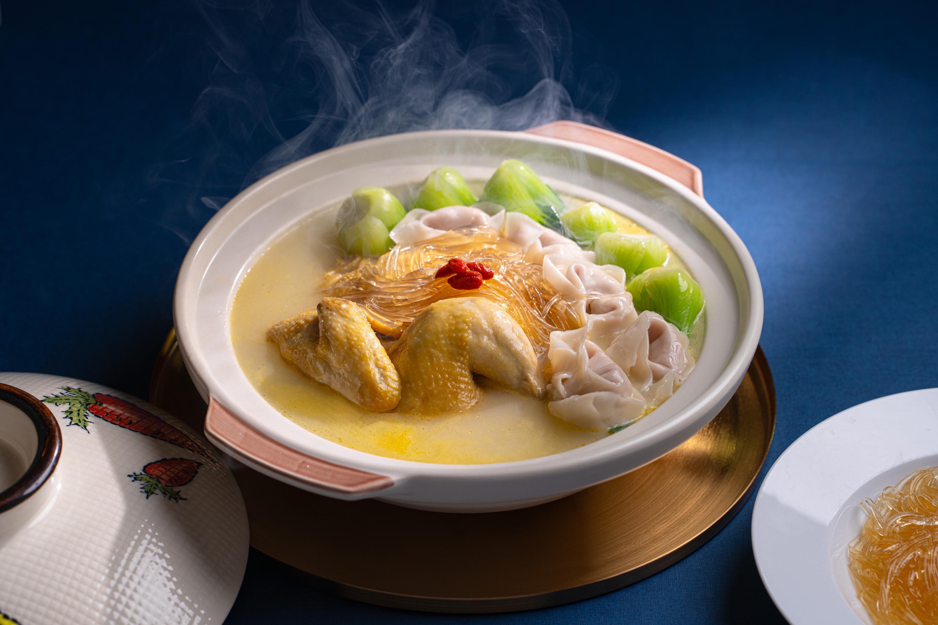 素翅菜膽蟹肉雲吞雞