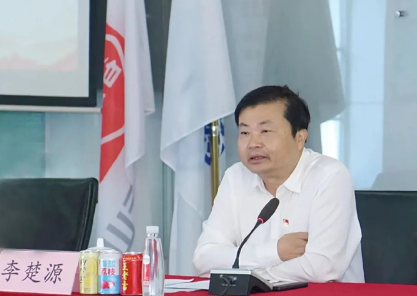 國企廣藥集團執董張春波辭職,內媒指他開會時「被帶走」。(微博)