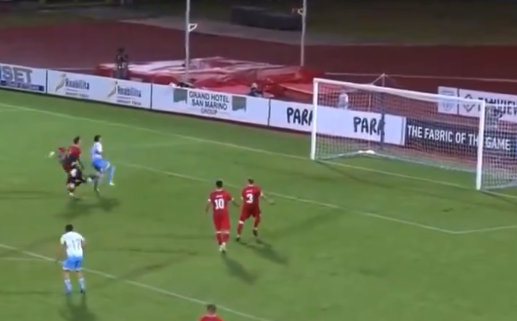 聖馬力諾在歐洲國家聯賽D1組首戰1:0主場擊敗列支敦士登,取得該國歷來首場正式比賽的勝仗,年僅19歲的辛素利成為國家英雄。