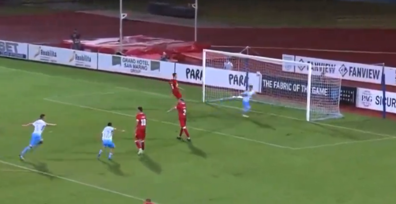 聖馬力諾在歐洲國家聯賽D1組首戰1:0主場擊敗列支敦士登,取得該國歷來首場正式比賽的勝仗,年僅19歲的辛素利成為國家英雄。