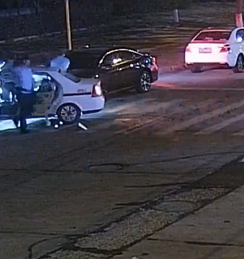 湖北笨賊冒充「香港人」要路人幫入油騙錢,機智女靠一件事識破。(微博)