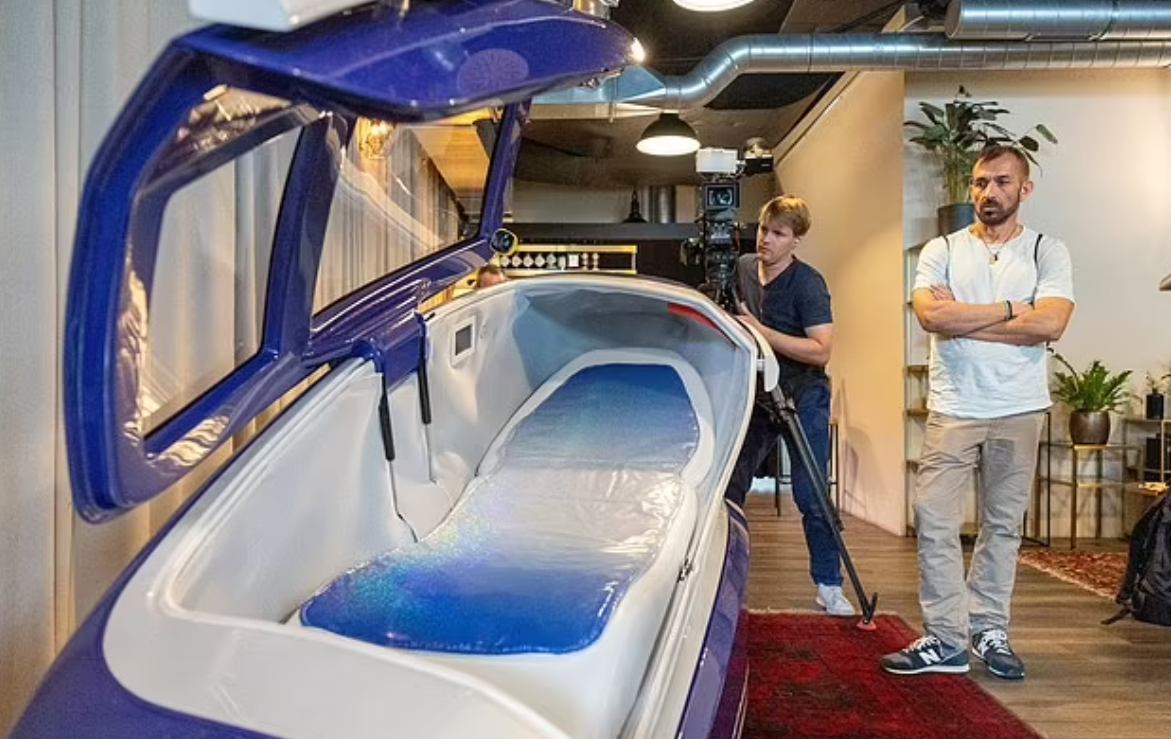 「安樂死膠囊艙」Sarco Pod