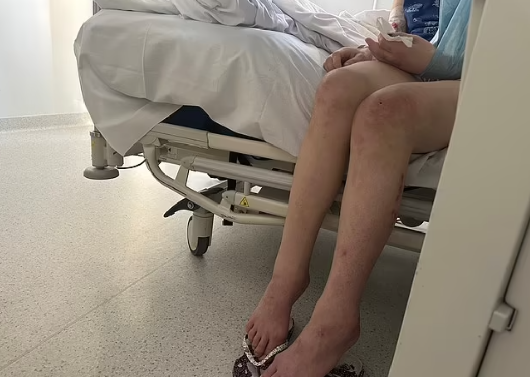 女事主4年來受盡摧殘,據報牙齒及咀唇全失,且貌如50歲。(互聯網)