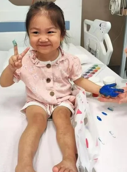 3歲女童陳麗珠不幸罹患罕見血癌。(互聯網)